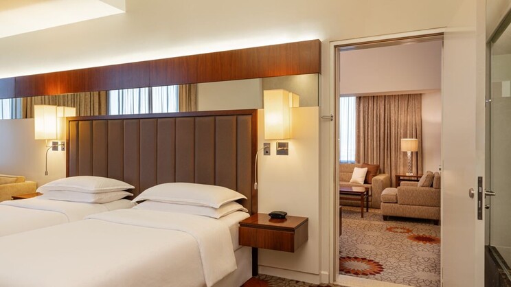 Sheraton Mall of the Emirates Hotel, Dubai